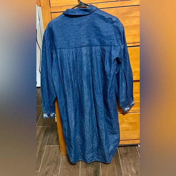 Go Softly Patio Dress Med Blue Denim Embroidered 100% Cotton - Picture 2 of 3